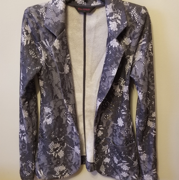Flowery jacket - Picture 1 of 1
